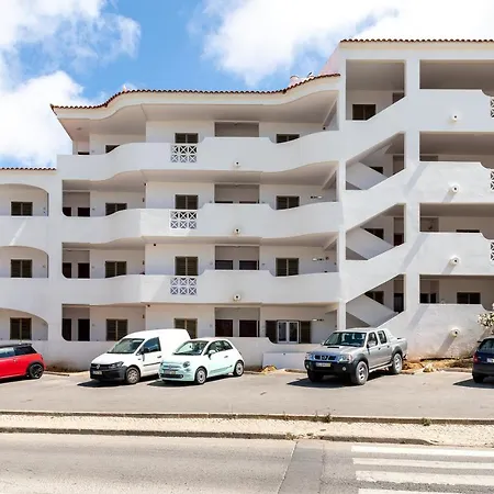 Apartment 109 Reasons To Visit *